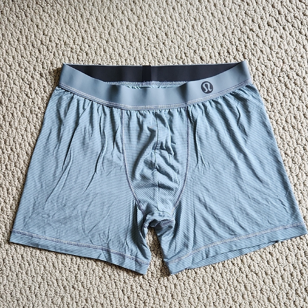 Lululemon Mens Always In Motion Boxer 3" size Large